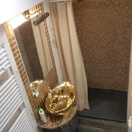 Golden Place Appartement *