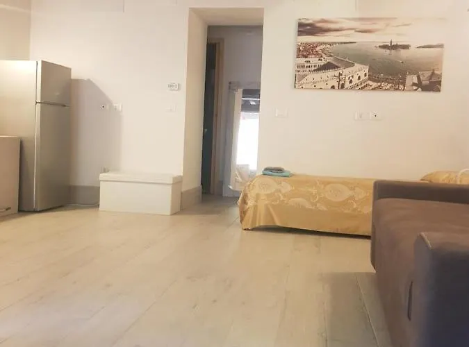 公寓 Golden Place *