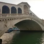 Golden Place Διαμέρισμα *